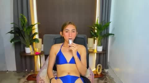 cassandrafoxxx online show from February 20, 6:41 pm