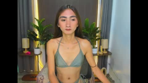Snapshot of cassandrafoxxx chatting on June 7, 1:43 am cassandrafoxxx online show from June 7, 1:43 am