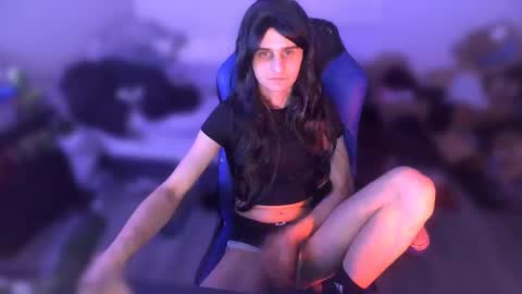 Snapshot of casseyy_femboi chatting on May 22, 11:38 am casseyy online show from May 22, 11:38 am