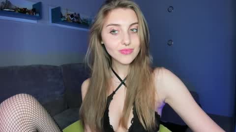Snapshot of cassiablade1 chatting on December 4, 10:30 pm Seductress Cassia FINDOM AND SADISM NO NUDE online show from December 4, 10:30 pm