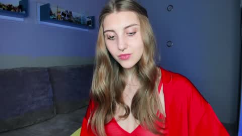 Snapshot of cassiablade1 chatting on December 5, 7:06 pm Seductress Cassia FINDOM AND SADISM NO NUDE online show from December 5, 7:06 pm