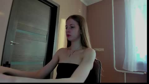 Snapshot of cassie0301 chatting on July 15, 3:17 pm cassie0301 online show from July 15, 3:17 pm