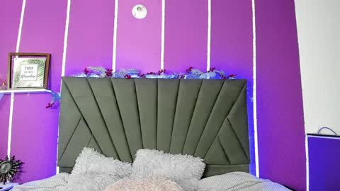 Cassie Jones online show from January 21, 7:04 am