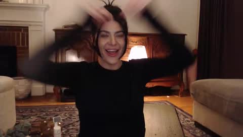 cassiealvarez online show from February 27, 5:29 am