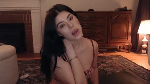 cassiealvarez online show from March 11, 5:46 am