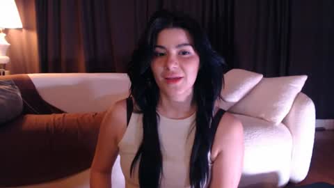 Snapshot of cassiealvarez chatting on July 2, 3:23 am cassiealvarez online show from July 2, 3:23 am