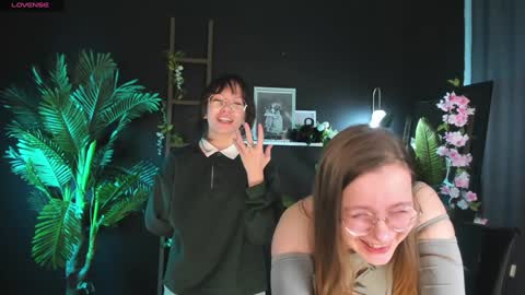 assie online show from January 29, 2:51 am