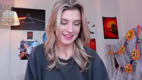 Im Cassie3 online show from November 4, 8:13 am