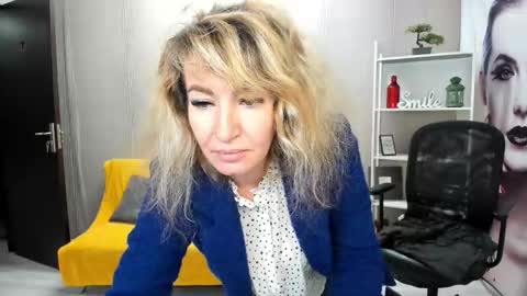 Snapshot of cassiejonas chatting on October 22, 2:45 am CassieJonas online show from October 22, 2:45 am
