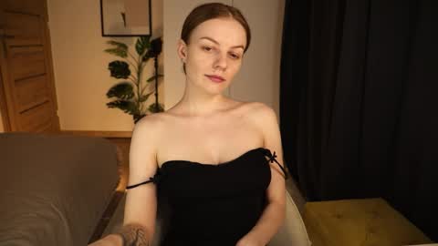 Cassie online show from March 1, 7:27 pm