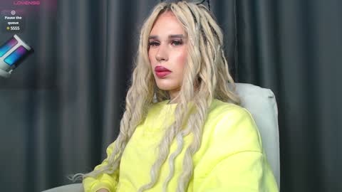 Snapshot of cassiemich chatting on January 14, 4:50 pm Cassie online show from January 14, 4:50 pm