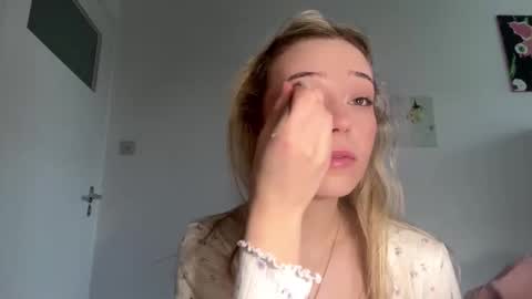 Olivia online show from March 13, 8:10 am