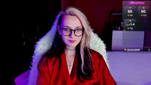 Snapshot of cassy_moore chatting on December 30, 9:08 pm Ellie online show from December 30, 9:08 pm