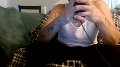 Snapshot of castle_frank91 chatting on July 29, 8:18 pm Castle frank91 online show from July 29, 8:18 pm