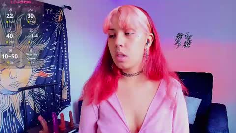 Snapshot of cat__moon__ chatting on August 1, 8:41 pm Karol online show from August 1, 8:41 pm