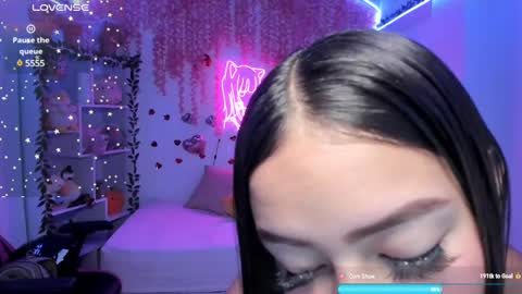 Snapshot of cat_kitty18 chatting on February 23, 1:21 pm Lorena Saenz online show from February 23, 1:21 pm