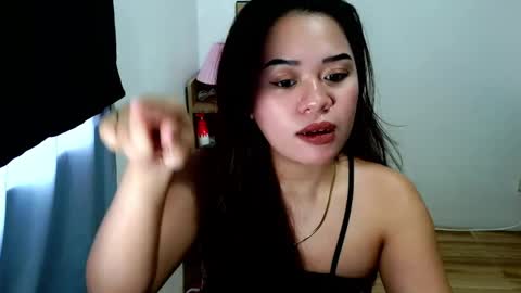cat_woman143 online show from June 2, 1:29 am