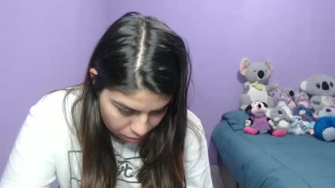 Snapshot of cata_09 chatting on December 19, 1:45 am cata online show from December 19, 1:45 am