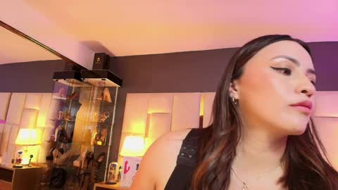 Snapshot of cata_alvarezz chatting on February 5, 6:59 pm catalina online show from February 5, 6:59 pm