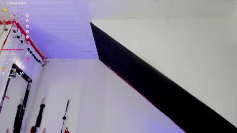 Cata green model independient online show from March 12, 9:24 pm