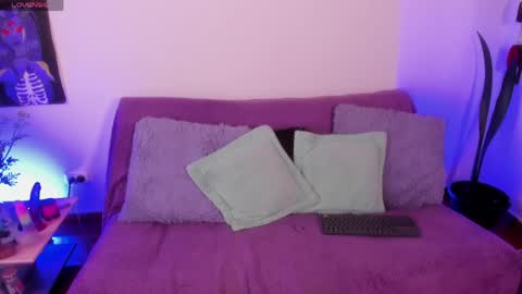Cata green model independient online show from May 15, 6:48 pm