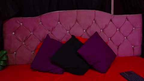 Cata Prins  online show from July 3, 12:00 pm