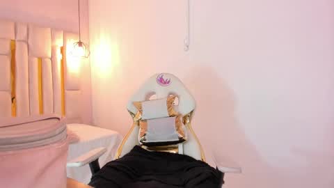 Cataleya online show from September 29, 11:15 am