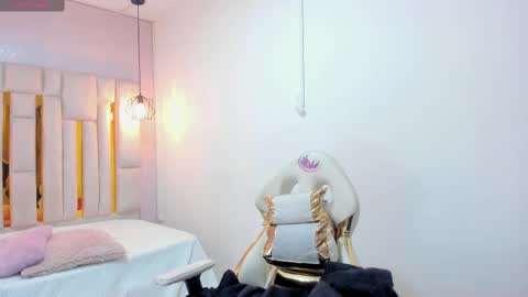 Cataleya online show from October 10, 9:52 am