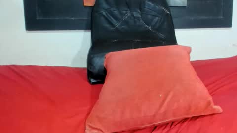 cataleyabigdickk online show from November 7, 2:11 am