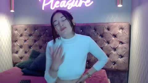 Snapshot of cataleyadamourx chatting on December 16, 11:26 am cataleyadamourx online show from December 16, 11:26 am