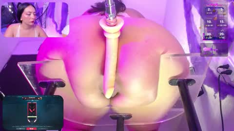 Snapshot of cataleyaglow chatting on October 25, 5:37 am Cata online show from October 25, 5:37 am