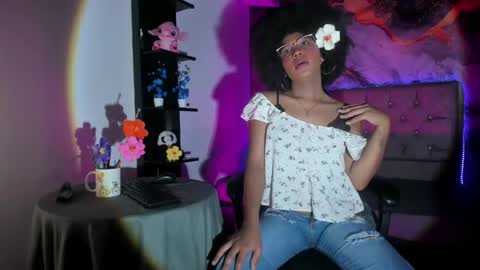 Snapshot of cataleyamoon_ chatting on June 2, 8:00 pm cataleyamoon_ online show from June 2, 8:00 pm