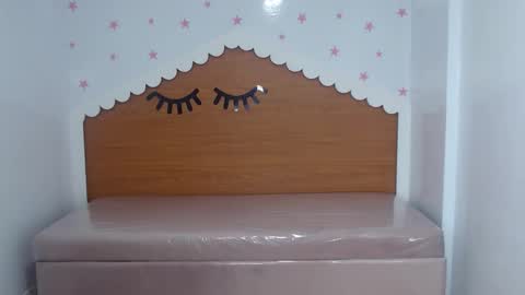 catalina25_t online show from October 22, 8:08 pm