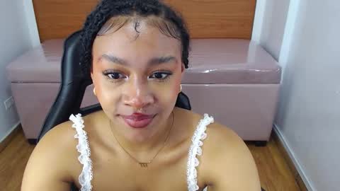 catalina25_t online show from October 29, 8:21 pm