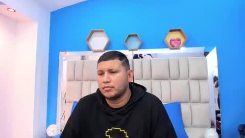 Jhon and Catalina online show from October 21, 12:28 pm