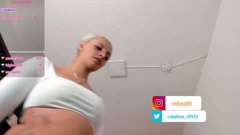 Snapshot of catalina_clark chatting on February 12, 9:22 pm Catalina online show from February 12, 9:22 pm