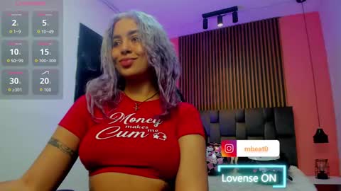 Snapshot of catalina_clark chatting on October 9, 11:41 am Catalina online show from October 9, 11:41 am