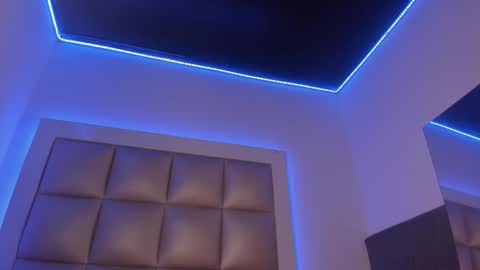 Snapshot of catalina_jade chatting on December 16, 8:25 pm Cata online show from December 16, 8:25 pm