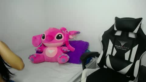 Snapshot of catalina_mega18 chatting on October 20, 10:21 pm Catalina online show from October 20, 10:21 pm