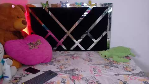 Snapshot of catalina_smith__ chatting on May 20, 11:00 pm Catalina online show from May 20, 11:00 pm
