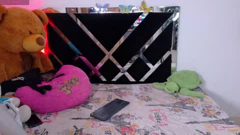 Snapshot of catalina_smith__ chatting on May 25, 11:55 pm Catalina online show from May 25, 11:55 pm