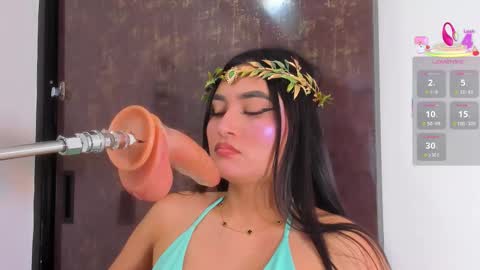 Snapshot of catalina_whore chatting on September 18, 8:00 pm Catalina online show from September 18, 8:00 pm