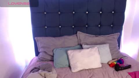 Snapshot of catalinajane1 chatting on November 29, 2:42 pm catalinajane1 online show from November 29, 2:42 pm