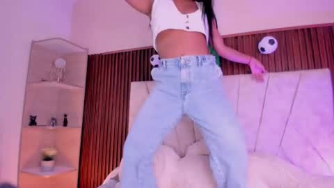 Snapshot of catalleya_f chatting on July 10, 8:11 pm catalleya_f online show from July 10, 8:11 pm