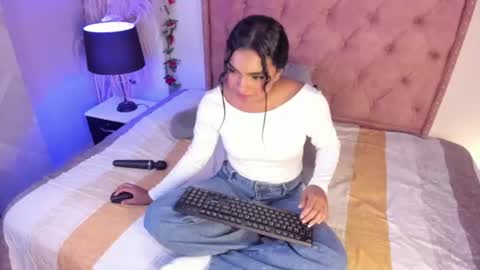 Snapshot of catalleya_f chatting on July 30, 7:13 pm catalleya_f online show from July 30, 7:13 pm
