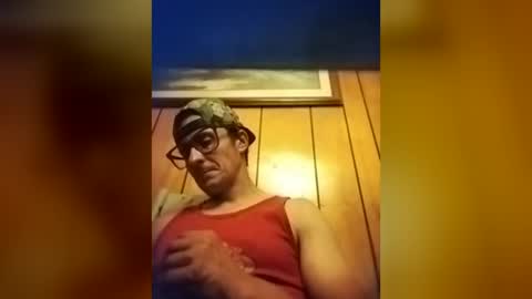 Snapshot of catdaddy179057 chatting on April 12, 6:29 am catdaddy179057 online show from April 12, 6:29 am