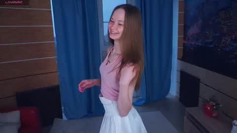 Snapshot of cateclem chatting on November 8, 6:13 am Kate online show from November 8, 6:13 am