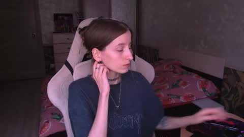 Snapshot of cath_dysphoria_ chatting on July 1, 11:56 am CATH online show from July 1, 11:56 am