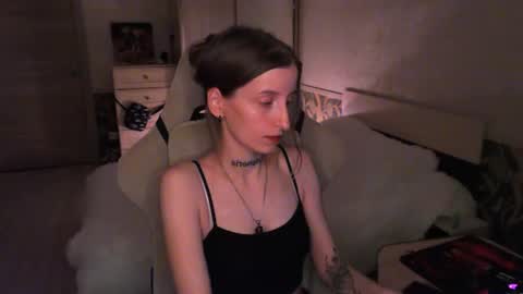 Snapshot of cath_dysphoria_ chatting on August 8, 6:54 pm CATH online show from August 8, 6:54 pm