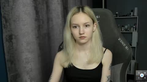 Snapshot of cathell chatting on May 2, 4:01 pm Sam online show from May 2, 4:01 pm